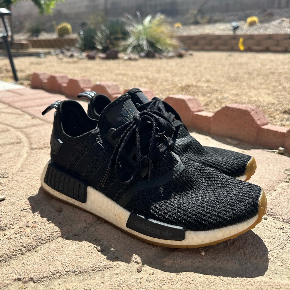 Adidas NMD_R1 shoes